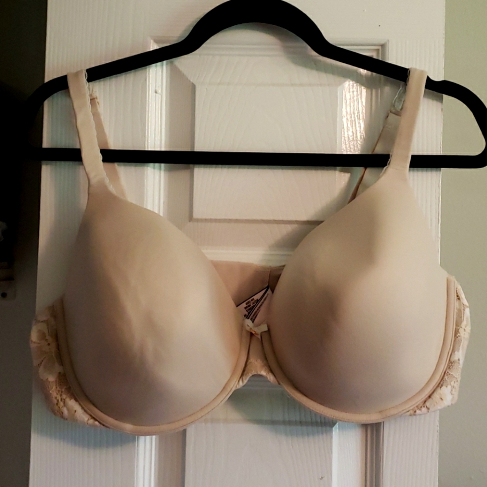 Victoria's Secret Perfect Coverage 42DD bras